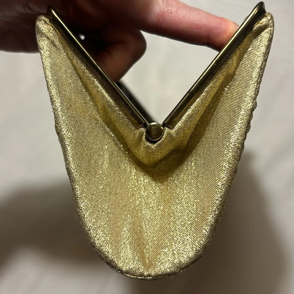 Vintage Retro Gold Clutch Bag with Metal Clasp and Chain Handbag Purse - Picture 4 of 8